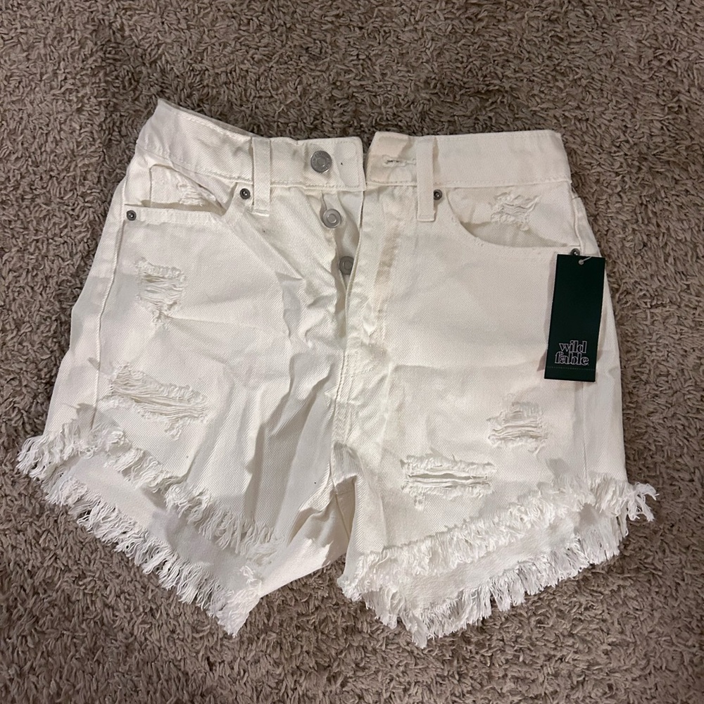 Wild fable white jean shorts! - Picture 2 of 4